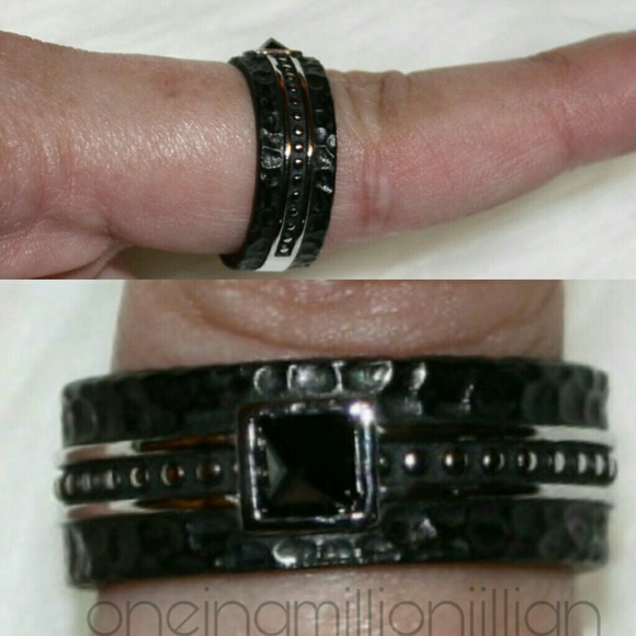 💝HPx2💝 Unisex Black-plated Stainless Steel Ring - Picture 3 of 3